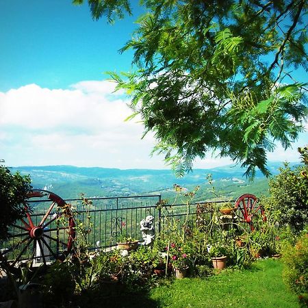 Guest House Il Borgo Di Sempronio Semproniano Eksteriør bilde