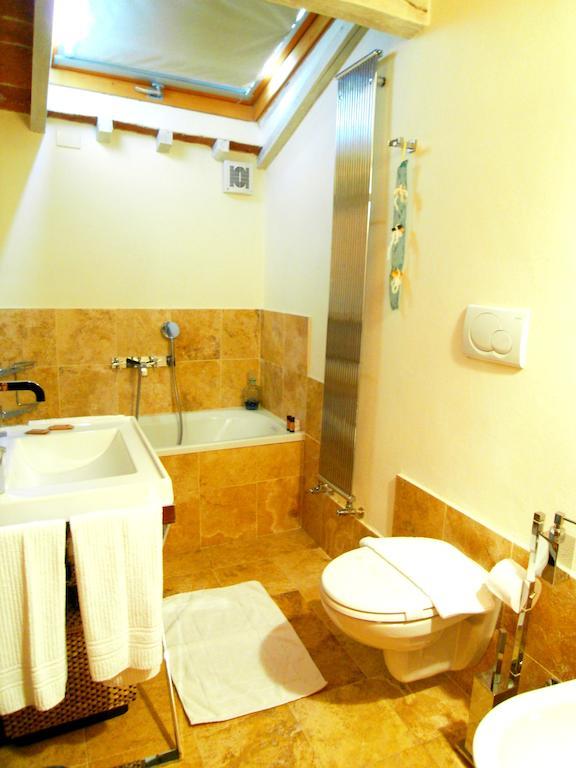 Guest House Il Borgo Di Sempronio Semproniano Rom bilde